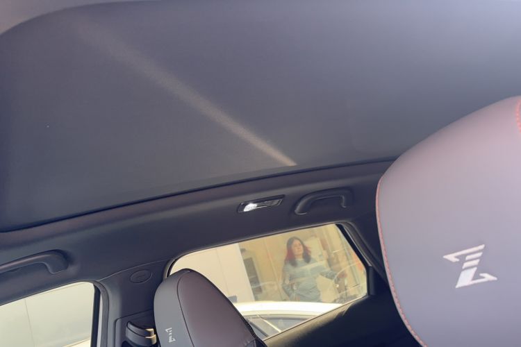 Used CHANGAN OSHAN Z6 New Energy 2023 ZhiDian iDD 150KM Flagship PLUS Interior 2