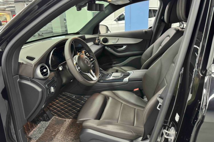 Used Mercedes-Benz GLC 2021 GLC 260 L 4MATIC Dynamic Edition Interior 5