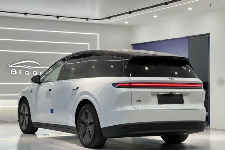 Used Li Auto Li Auto i8 2025 Model Standard Version