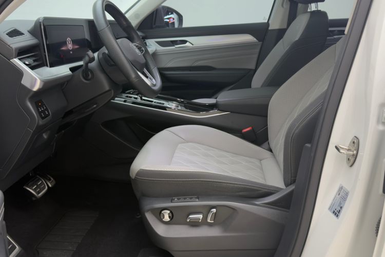 Used Volkswagen Tavendor 2023 380TSI Four-Wheel Drive R-Line Cruise Edition Interior 5