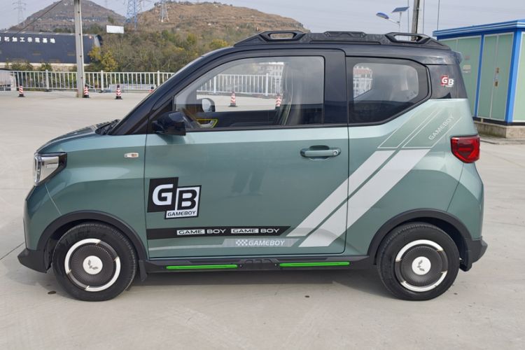 Used Wuling Hongguang MINIEV 2022 GAMEBOY 300km Enthusiast Model with Lithium Iron Phosphate Exterior 3