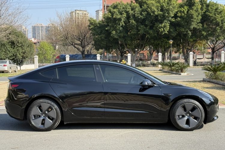 Used Tesla Model 3 2022 Rear-Wheel-Drive Version