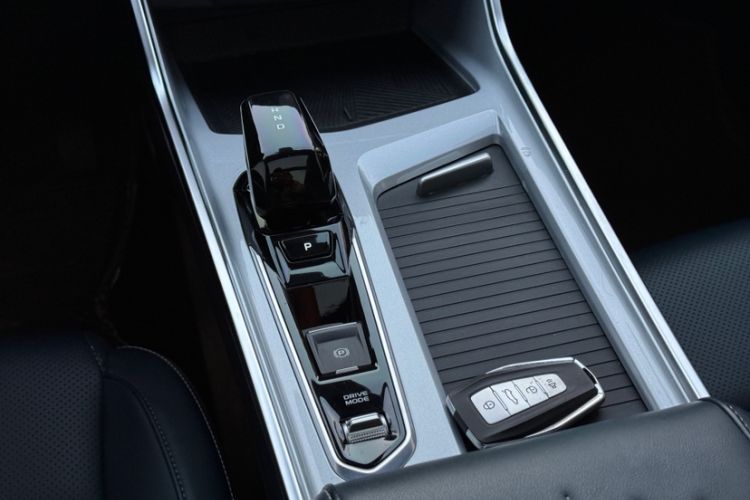 Used Geely Auto Jiajie 2023 Geely Jiaji L 1.5TD DCT Luxury Model