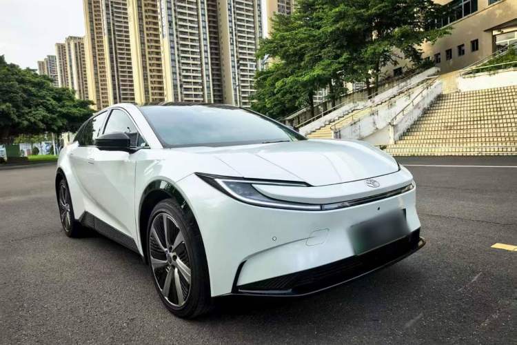 Used Toyota bZ5 2025 Model 550 PRO Exterior 2