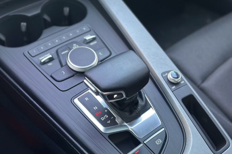 Used Audi A4L 2019 40 TFSI Ambition China VI