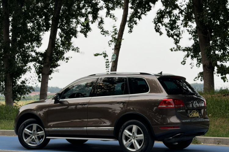 Used Volkswagen Touareg 2015 3.0 TSI Luxury Model Exterior 7
