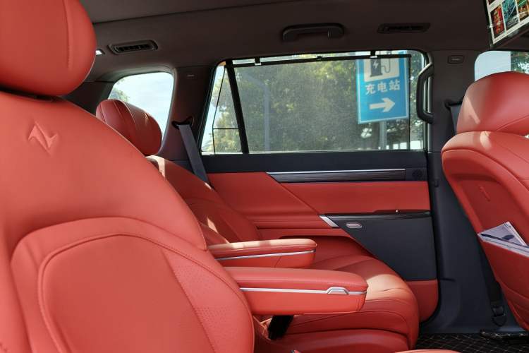 Used Dongfeng eπ eπ008 2025 210Ultra LikeYi Edition 6-Seater
