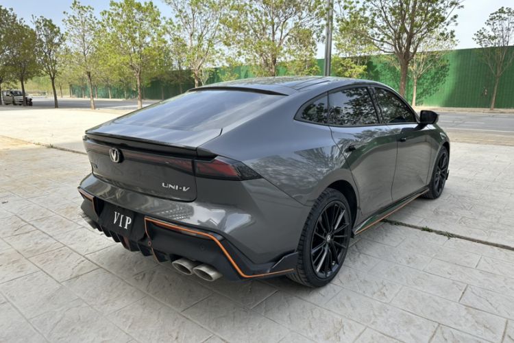 Used CHANGAN UNI-V 2023 1.5T Sport Edition Exterior 1