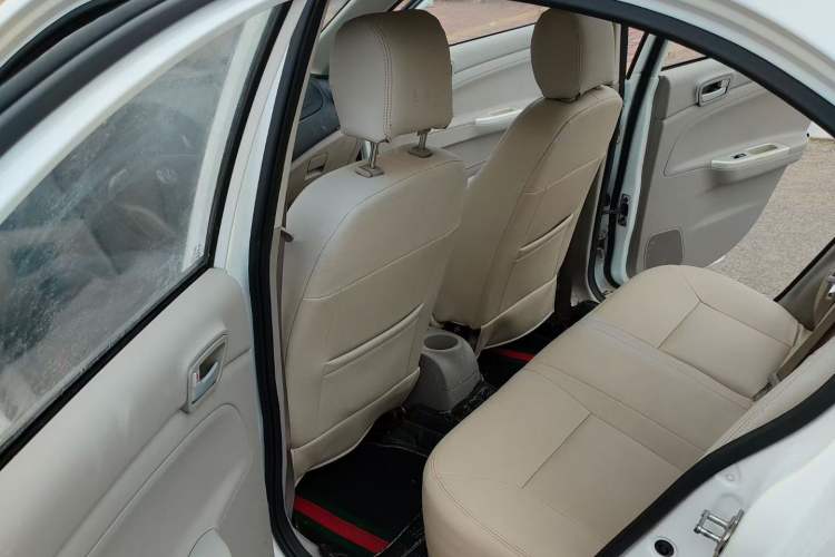 Used Changan Alsvin V3 2012 1.3L Manual Luxury Version China IV Standard