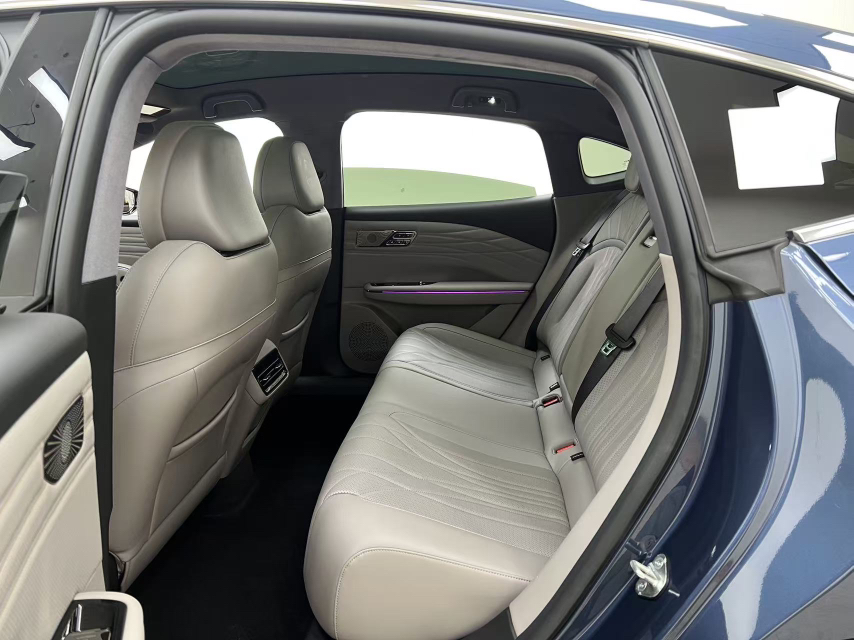 Geely Galaxy 8 2025 130km EM-P Starship Edition — снимка 14