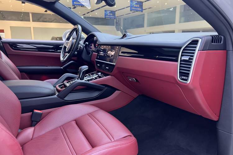 Used Porsche Cayenne 2022 Cayenne Coupé 3.0T Platinum Edition