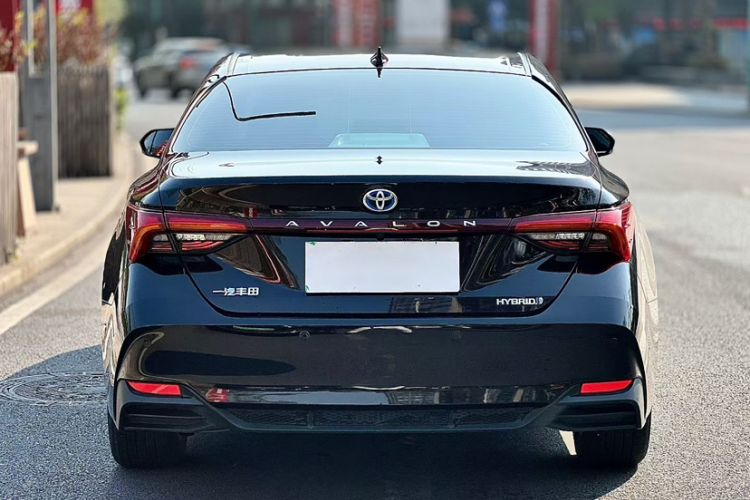 Used Toyota Avalon 2022 Dual-Engine 2.5L Luxury Edition