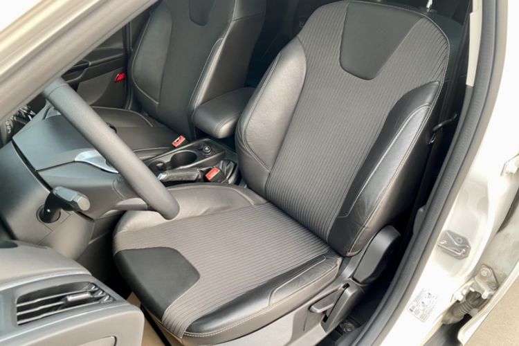 Used Ford Focus 2012 Hatchback 1.6L Manual Fashion Edition
