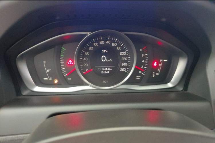 Used Volvo XC60 2017 T5 Smart Upgrade Edition
