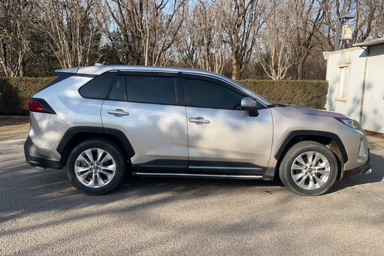 Used Toyota Wildlander 2020 2.0L CVT Two-Wheel Drive Leading Edition