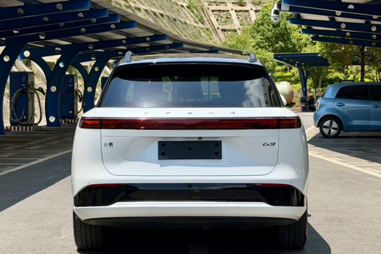 Used XPeng G9 2025 625 Long-Range Max Exterior 5