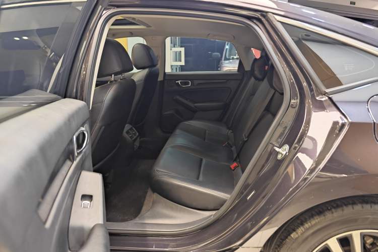 Used Honda Integra 2022 240TURBO CVT Technology Edition Interior 9