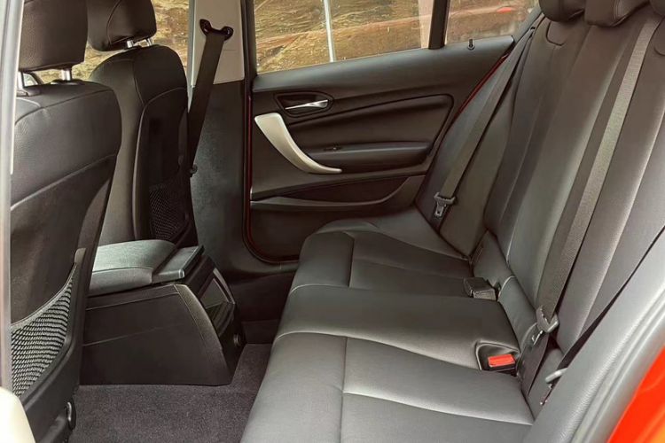 Used BMW 1 Series 2016 118i Leading Model Interior 2