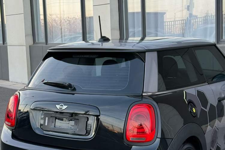 Used MINI 2016 2.0T COOPER S Pioneer Edition Exterior 8