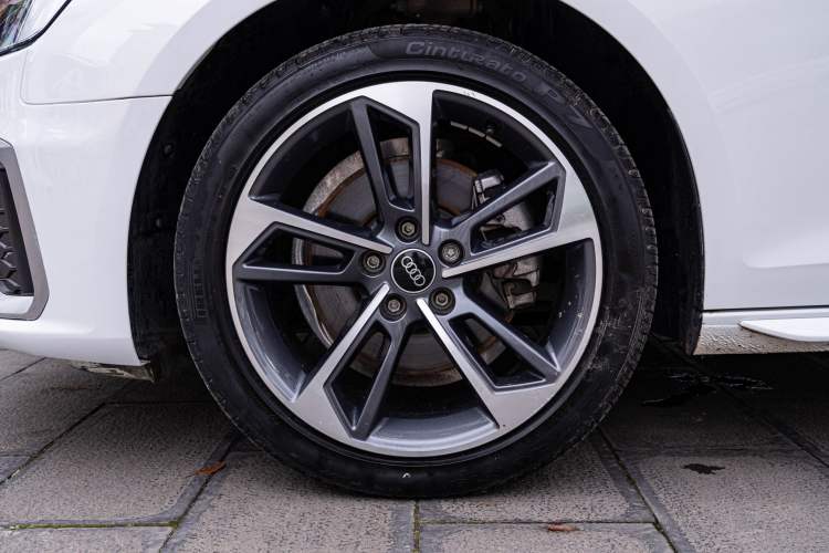 Used Audi A4L 2024 40 TFSI Fashion Dynamic Model Exterior 5