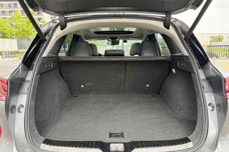 Used Infiniti QX50 2020 2.0T All-Wheel-Drive Elite Version Trunk