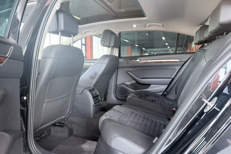 Used Volkswagen Magotan 2018 380TSI DSG Prestige Model Exterior 12