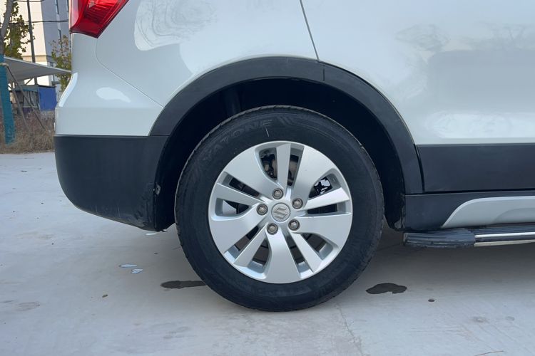 Used Suzuki S-Cross 2014 1.6L CVT Two-Wheel Drive Elite Version