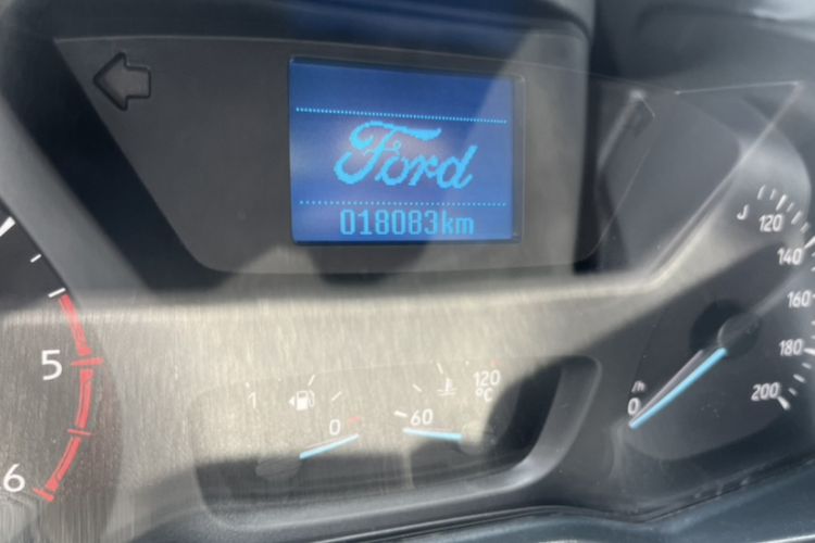 Used Ford Transit 2019 2.0T Diesel Business & Travel Mid-Drive Mid-Roof 7-Seater China VI Standard