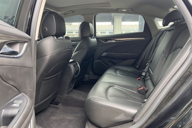 Used Buick LaCrosse 2019 28T Luxury Version Interior 3