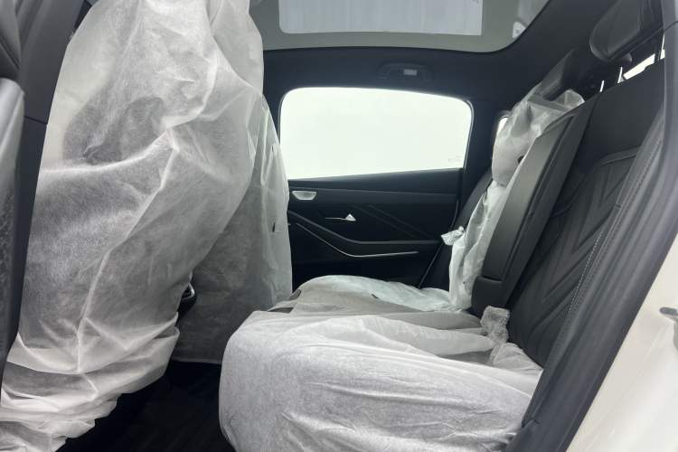 Used Deepal SL03 2025 Revised Version Range-Extended Elite Edition Interior 4