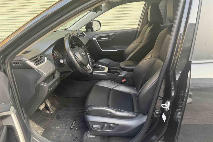 Used Toyota Wildlander 2023 2.0L CVT Two-Wheel Drive Urban Edition