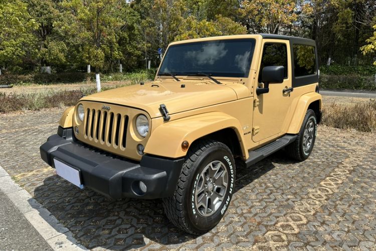 Used Jeep Wrangler 2013 3.6L Sahara two-door model