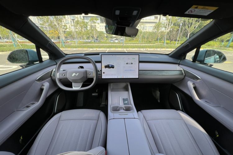 Used ONVO L60 2024 60 kWh Rear-Drive Version
