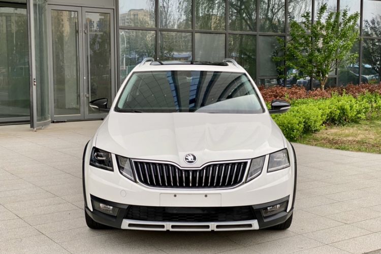 Used Skoda Octavia 2019 TSI280 DSG Luxury Edition Station Wagon China VI Standard Exterior 4