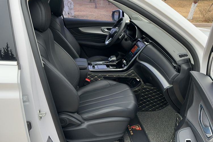 Used Roewe RX5 MAX 2019 300TGI Automatic 4G Connect Luxury Edition
