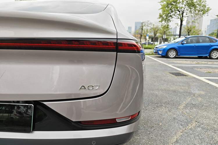 Used CHANGAN NEVO A07 2024 All-Electric "True Fragrance" Edition 710 Flagship Model Exterior 9