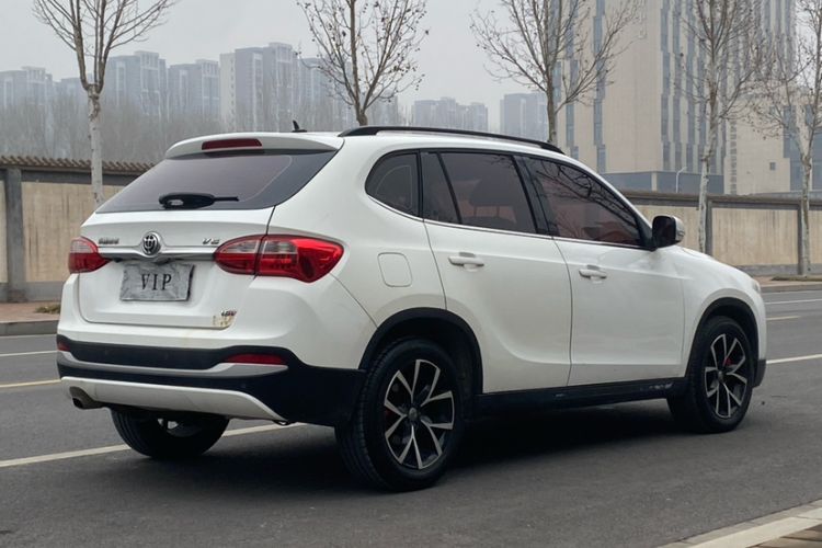 Used Brilliance V5 2016 1.5T Automatic Two-Wheel Drive Smart Version