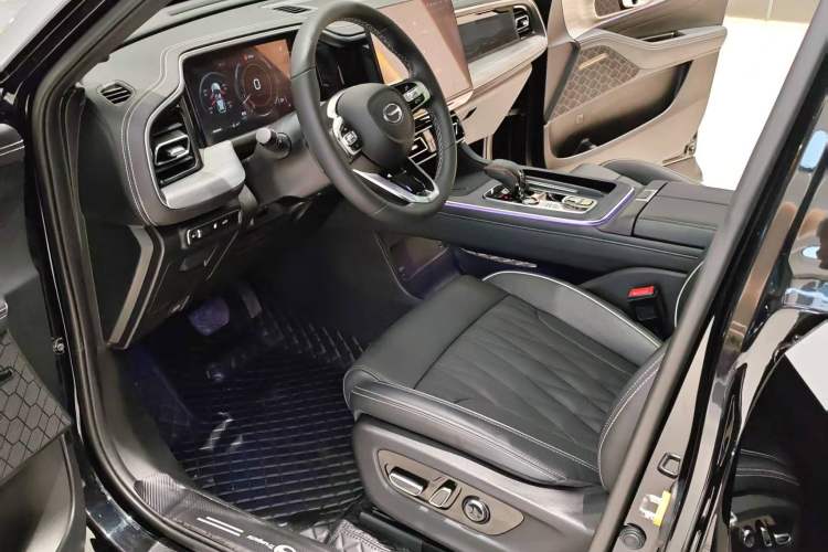 Used GAC Trumpchi GS8 2022 Linghang Series 2.0 TGDI Two-Wheel-Drive Luxury Smart Connectivity Version (7 Seats) Left Front Seat