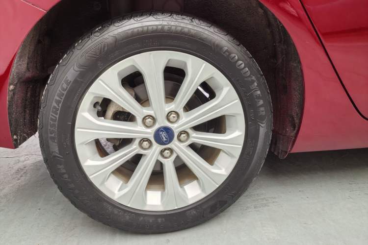 Used Ford Escort 2015 1.5L Automatic Fashion Model