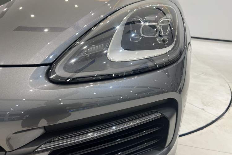 Used Porsche Cayenne E-Hybrid 2022 Cayenne E-Hybrid 2.0T Platinum Edition
