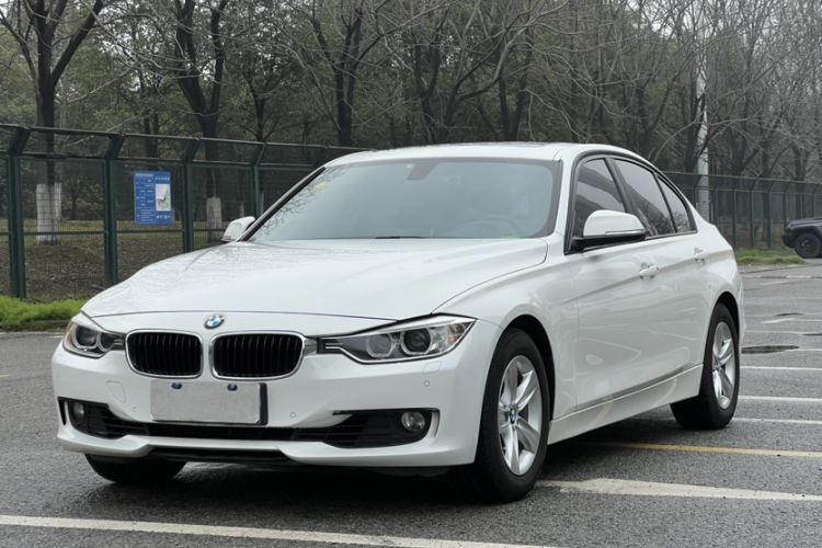 Used BMW 3 Series 2015 320i Fashion Model