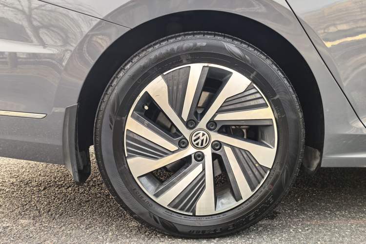 Used Volkswagen Passat New Energy 2019 430 PHEV Hybrid Luxury Edition
