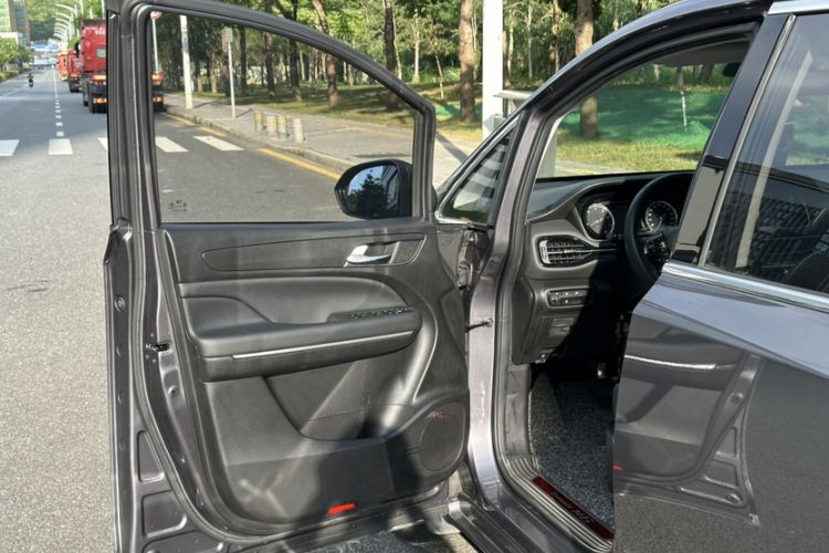 Used GAC Trumpchi M6 2021 270T DCT Luxury Edition (7-seater)