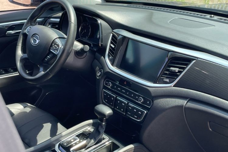 Used GAC Trumpchi GS7 2017 280T Two-Wheel Drive Luxury Model
