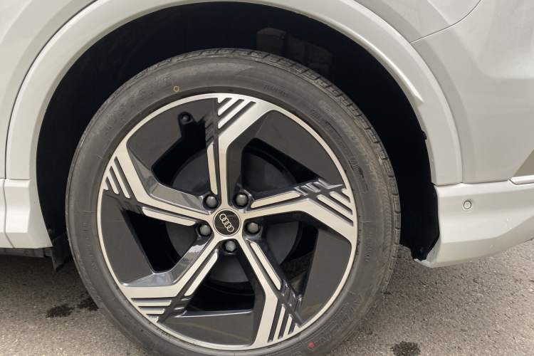 Used Audi Q4 e-tron 2023 40 e-tron Boundary Edition
