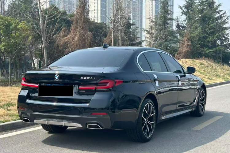 Used BMW 5 Series 2022 Second Facelift 525Li M Sport Package