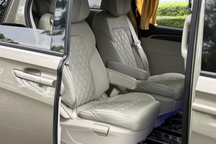 Used Buick GL8 2023 ES Lu Zun Comfort Model Interior 3