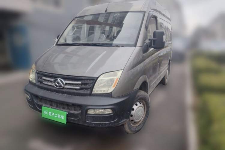 Used SAIC MAXUS Xintu V80 2016 2.5T Manual Aoyuntong National IV Short Wheelbase Mid-Roof 6-Seater Exterior 2