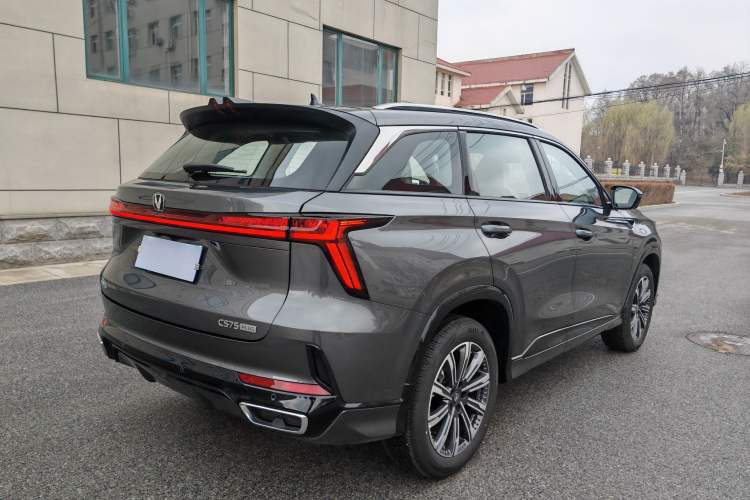 Used CHANGAN CS75 PLUS 2026 Model, Smart Champion Edition 1.5T New Blue Whale Smart Navigation Version