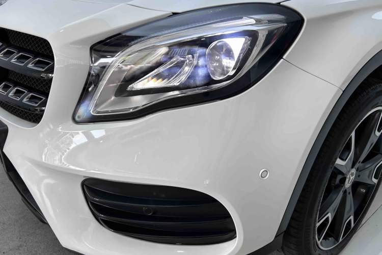 Used Mercedes-Benz GLA 2018 GLA 220 4MATIC Sport Edition Left Front Headlight